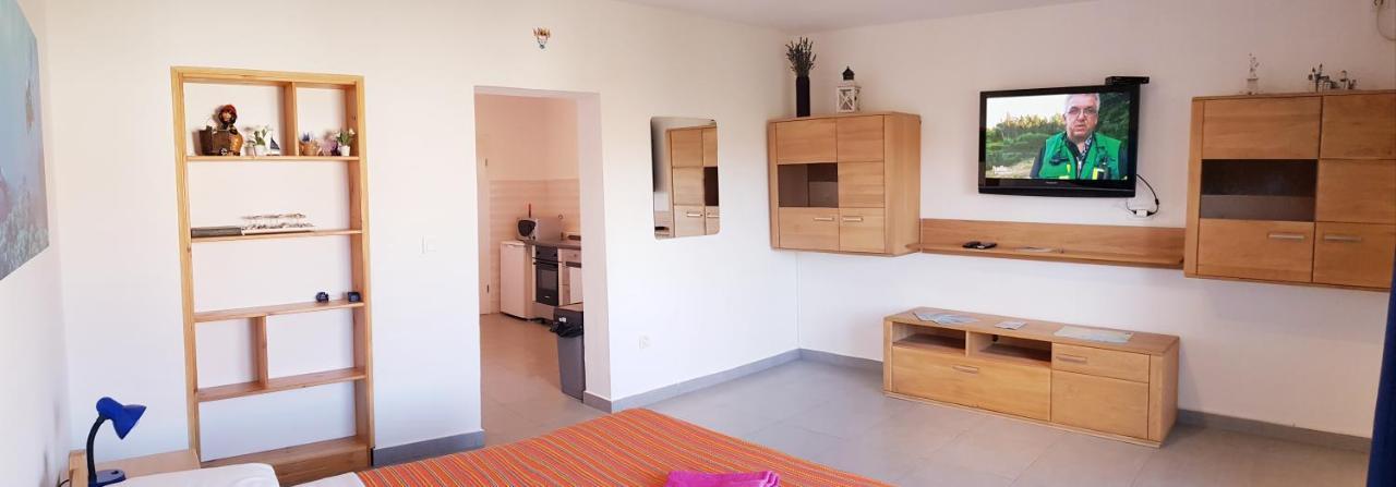 Apartmani Zem, Krk Krk Town Exterior foto
