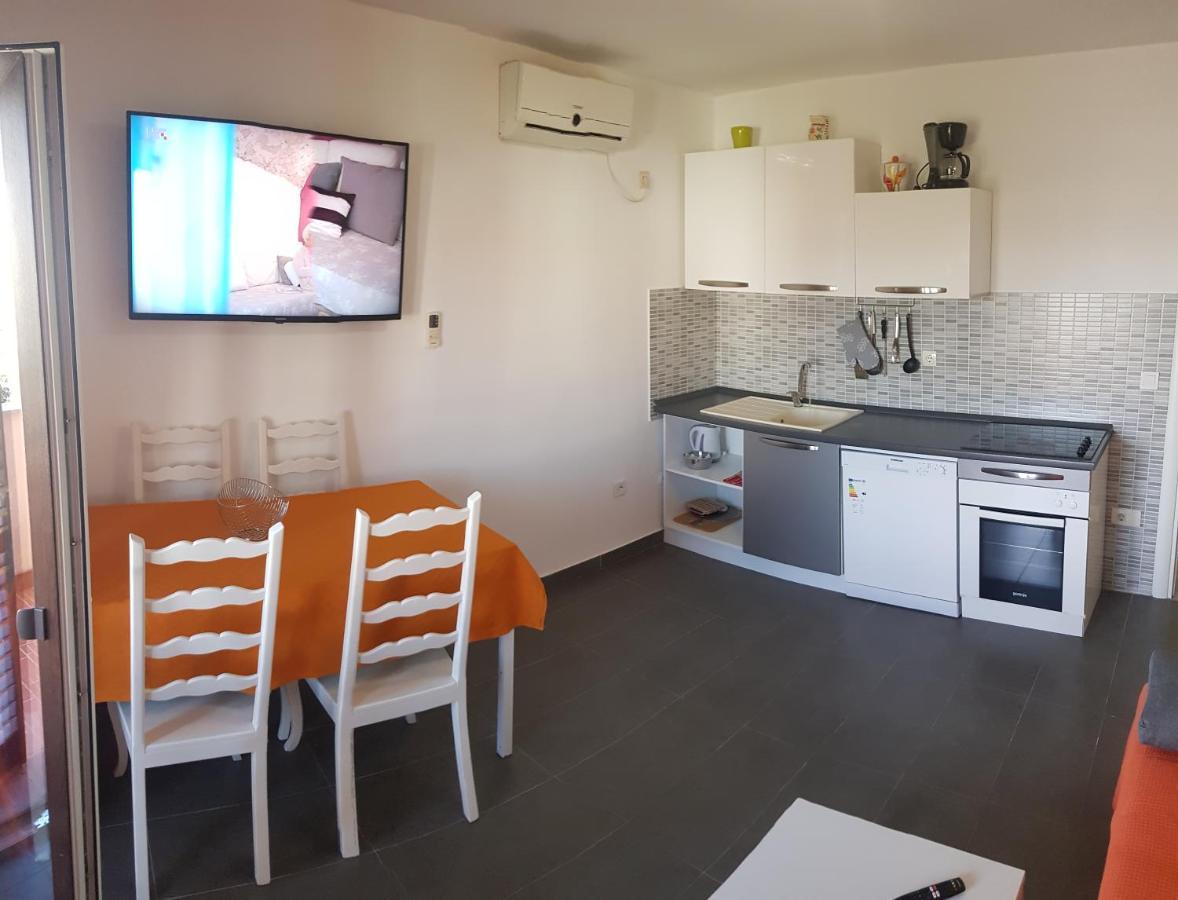 Apartmani Zem, Krk Krk Town Exterior foto